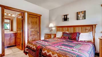 1 slaapkamer, een strijkplank/strijkijzer, gratis wifi, beddengoed