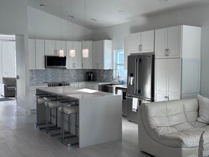 Smart TV, fireplace, DVD player