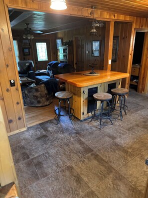 Interior - Adorable Mountain Getaway (Shaver Lake)