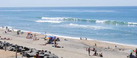 Camastros y toallas de playa