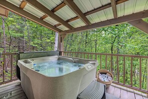 Bañera de hidromasaje al aire libre