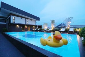 Outdoor pool - Morino Hotel Si Racha (Si Racha)