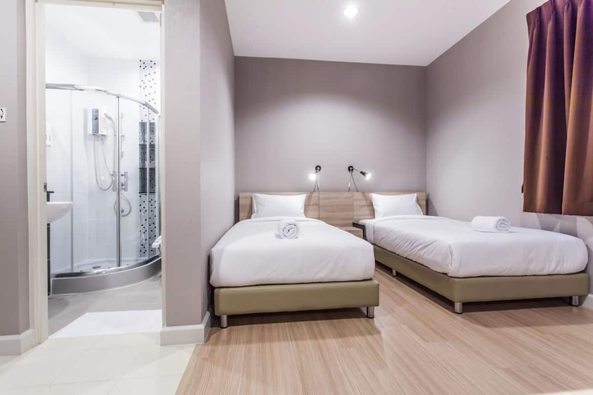 Standard Twin Room | Schreibtisch, Verdunkelungsvorhänge, schallisolierte Zimmer