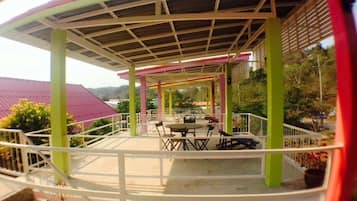 Double Room with Balcony | 露台