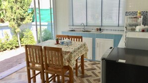 บังกะโล | บริการอาหารในห้องพัก