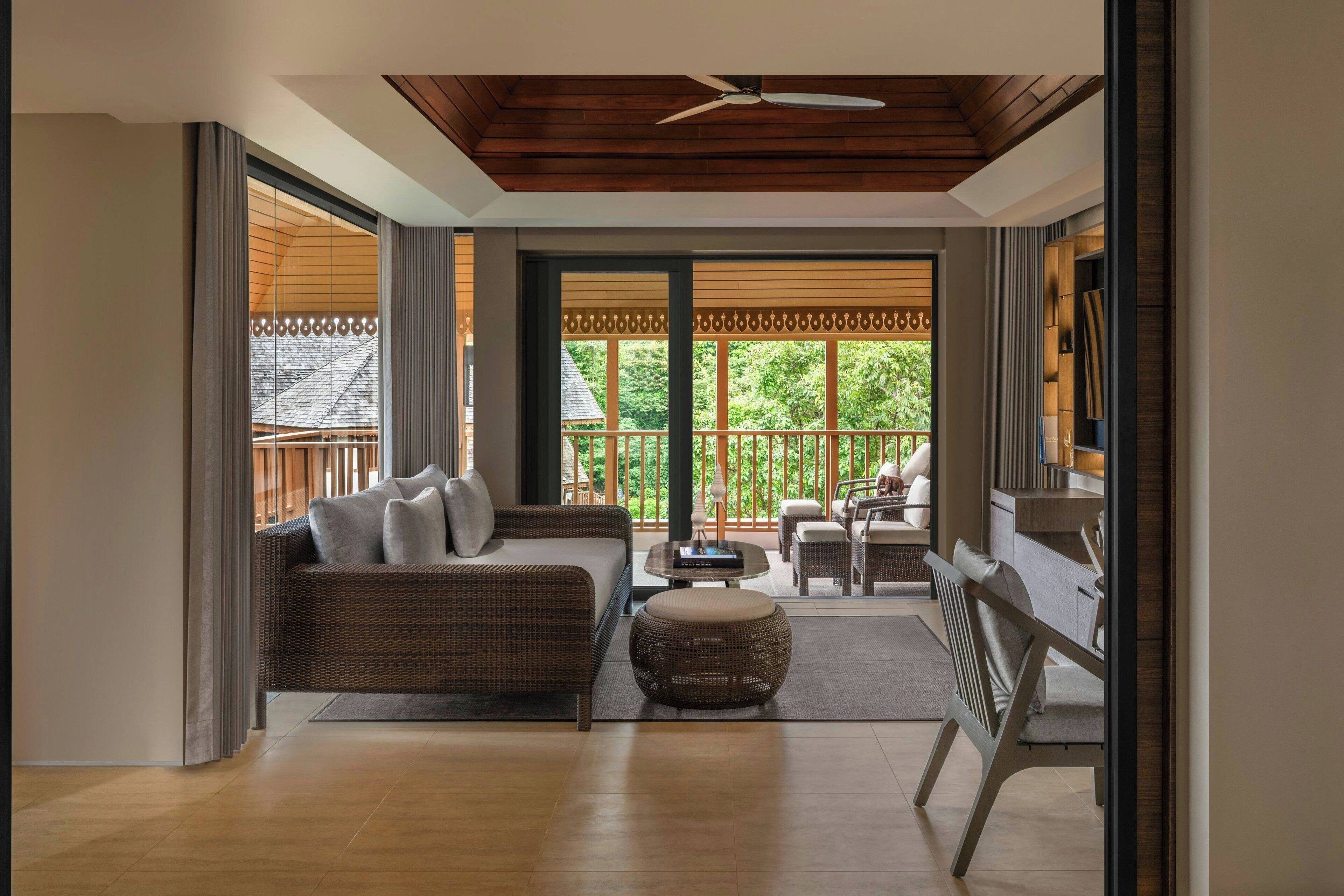 Suite, 1 Bedroom, Garden View (Balcony)