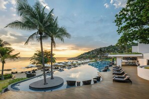 Outdoor pool - The Ritz-Carlton, Koh Samui (Koh Samui)