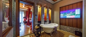 Chala Suite | Bathroom | Free toiletries, hair dryer, bathrobes, slippers - Chala Number 6 Hotel (Chiang Mai)