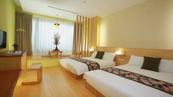 Gallery Quadruple Room, 2 Double Beds (Due to safety concerns, minimum occupancy 2 people) | Desk, blackout drapes, soundproofing, free WiFi