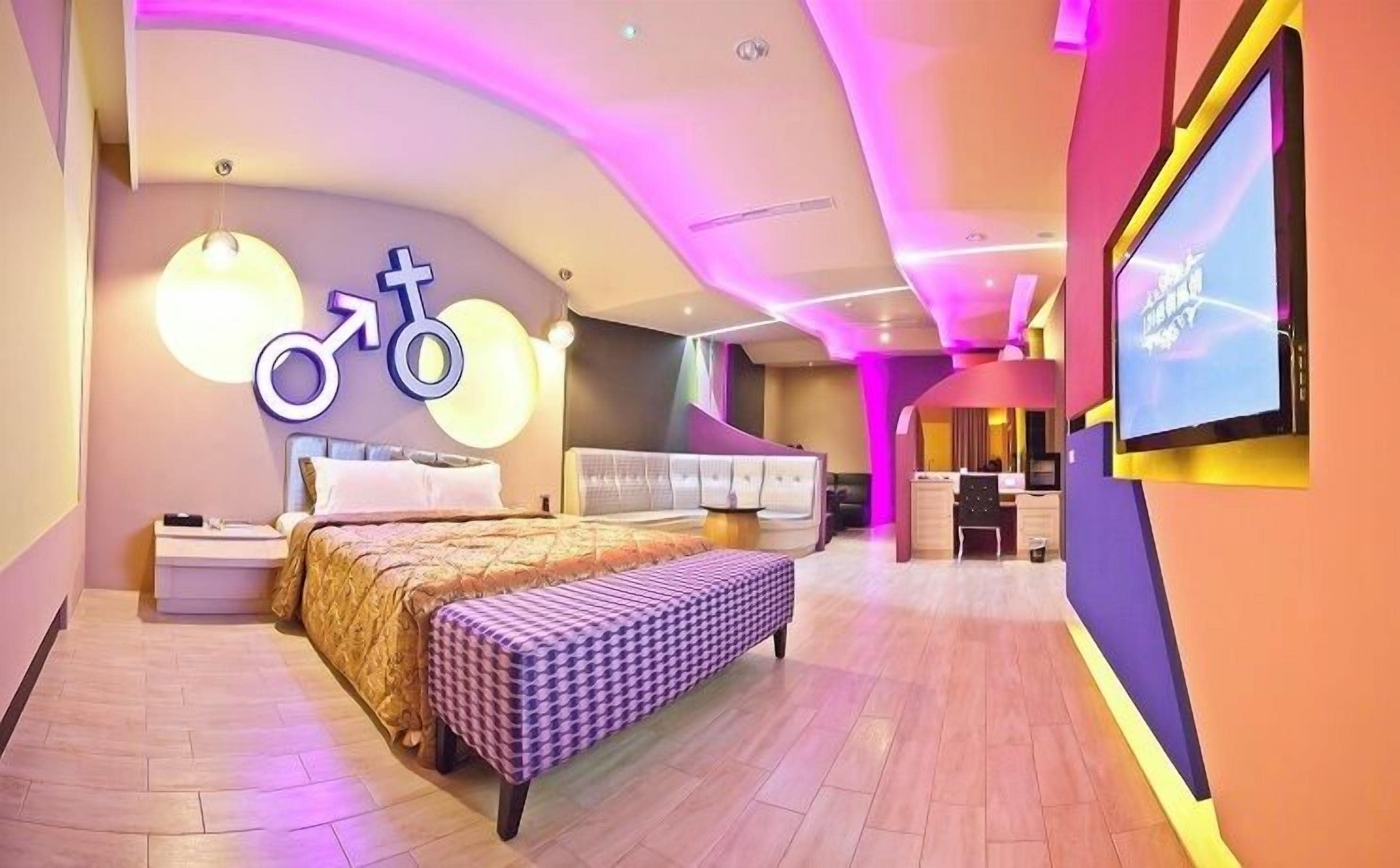 Minibar, desk, blackout curtains, free WiFi