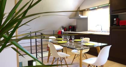 Cozy Loft: new, quiet, garden, BBQ, river, pkg ... Milly-la-Foret