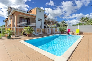 Piscine extérieure