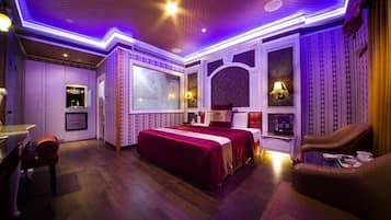 Dobbeltrom – comfort | Skrivebord, wi-fi (inkludert) og sengetøy