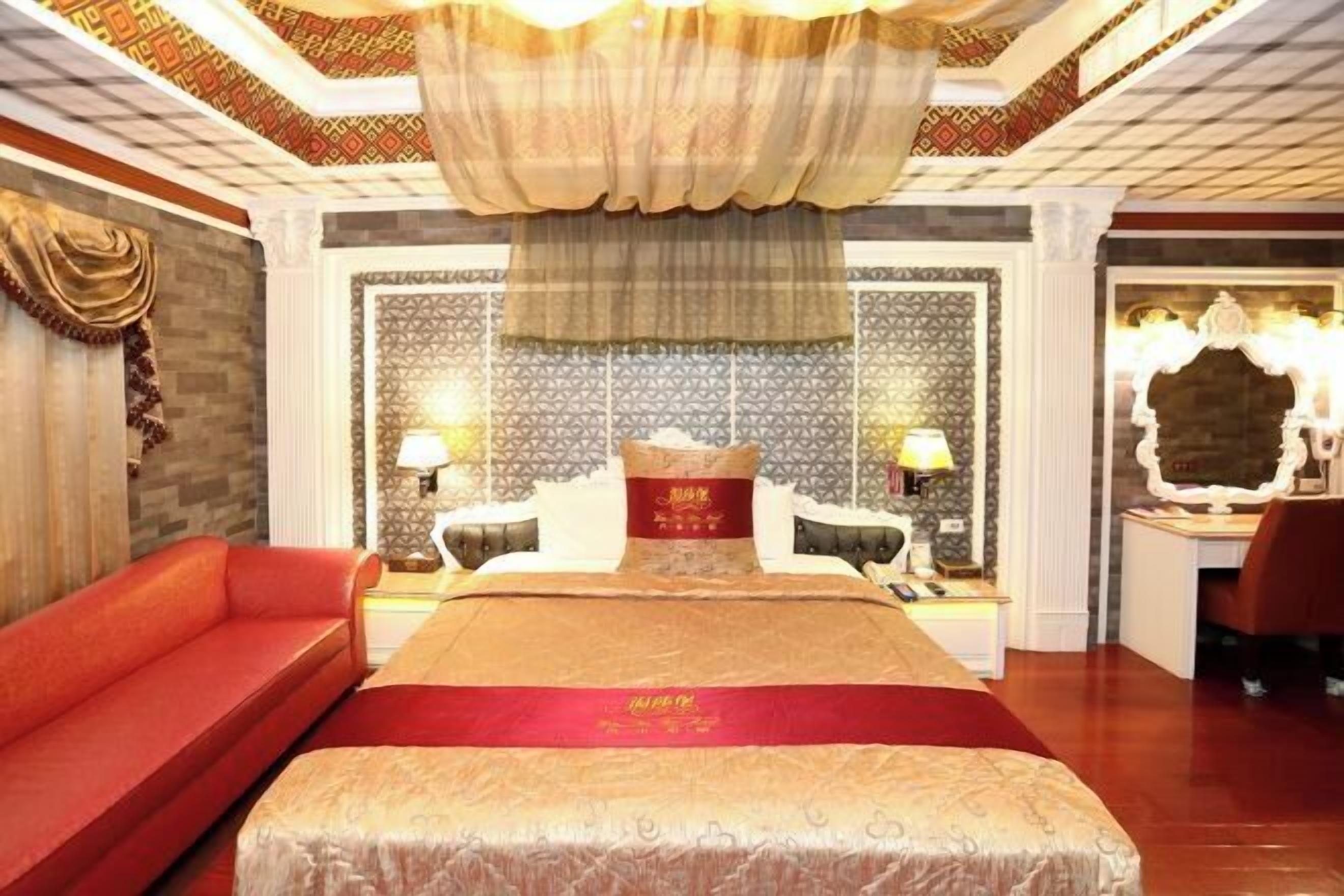 デスク、WiFi (無料)、ベッドシーツ