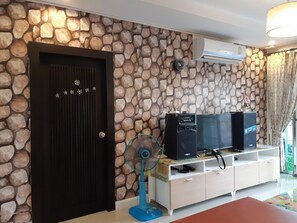 Karaoke room - Baan Khunnatham Pool Villa Hua Hin (Hua Hin)