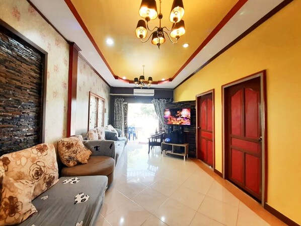 Lobby sitting area - Baan Rainy Pool Villa Hua Hin (Hua Hin)