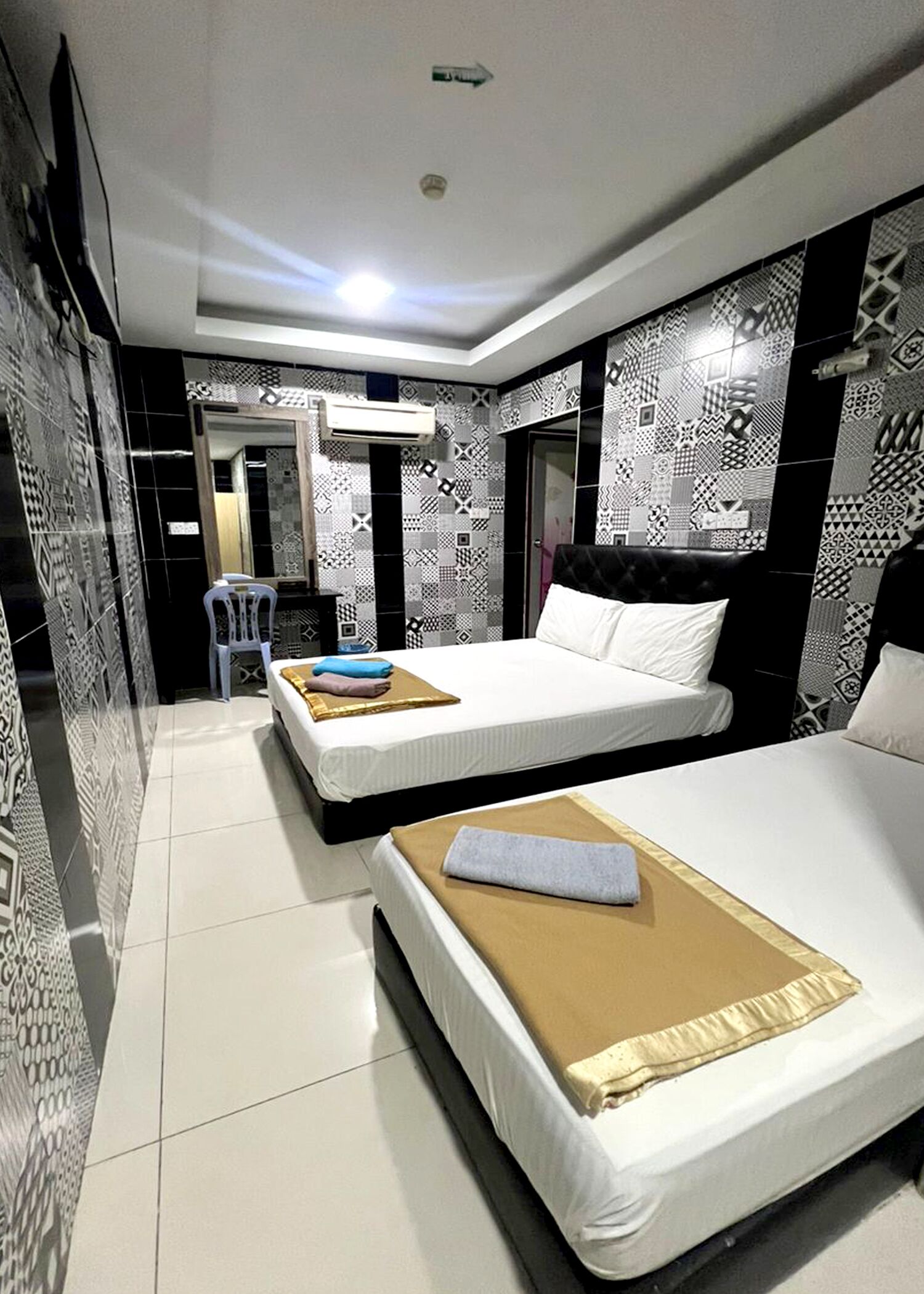 三人房 | 熨斗/熨板、免费 WiFi