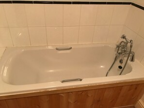 Bathroom - The Coach House Inn (Oakham)