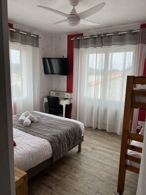 Family Room - Au Petit Bonheur (La Tranche-sur-Mer)