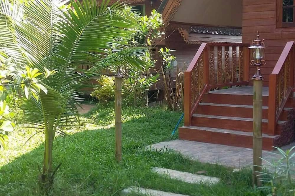 Himawari Restaurant & Cottage