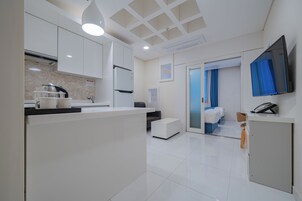 Superior İki Ayrı Yataklı Oda | Oturma alanı | Isıtmalı zemin 