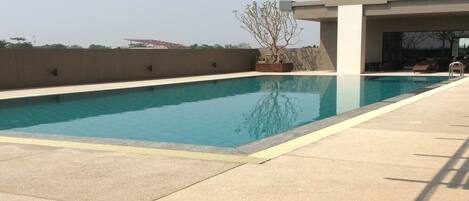 Udendørs pool, liggestole