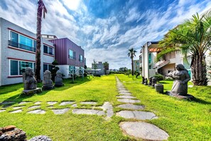 Property grounds - Jeju Jukwang Resort (Jeju City)