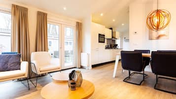 Ferox 2 personen MIVA | Living area | Flat-screen TV