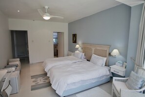 In-room safe, blackout curtains, free WiFi, bed sheets