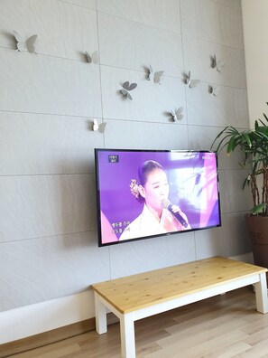 2 sovrum, sängtillbehör av högsta kvalitet och memory foam-madrasser