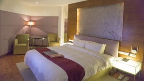 Desk, blackout curtains, free WiFi - The Mountain Star (Taipei)