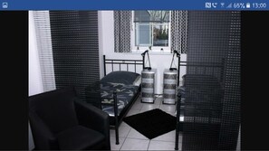 Apartment, Shared Bathroom | Room amenity