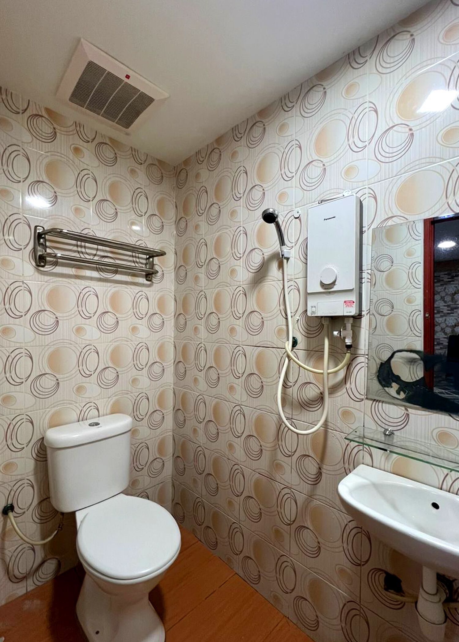 Quarto quádruplo | Banheiro | Chuveiro, produtos de toalete grátis