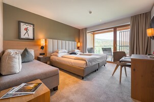 In-room safe, desk, blackout drapes, soundproofing