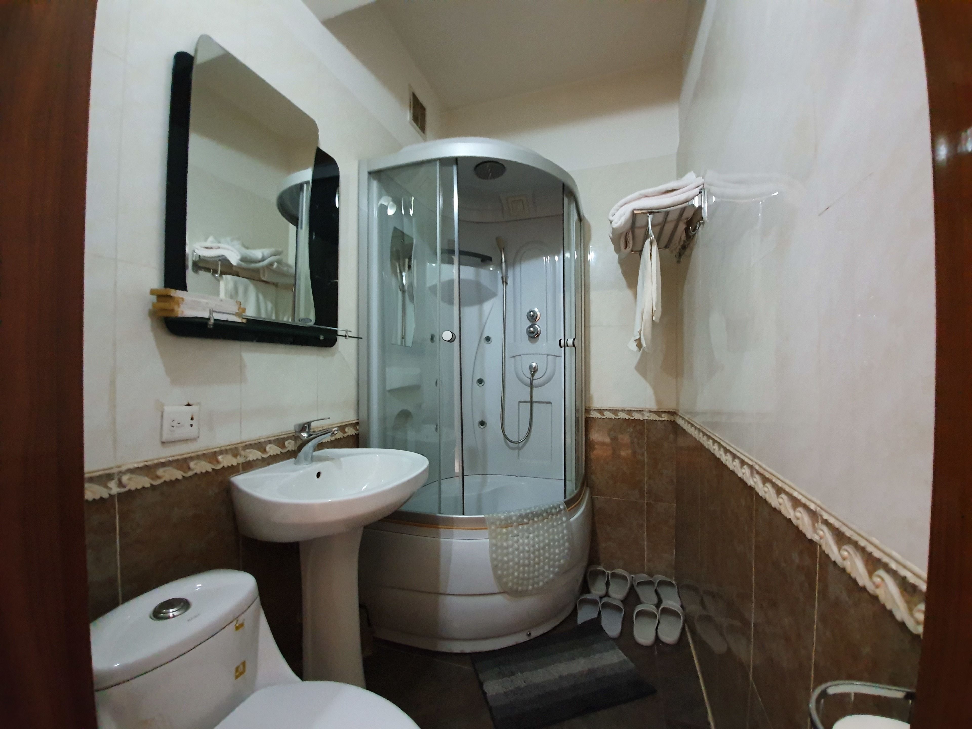 standard quadruple room, 1 bedroom | bathroom | combined shower/bathtub, rainfall showerhead, free toiletries, slippers