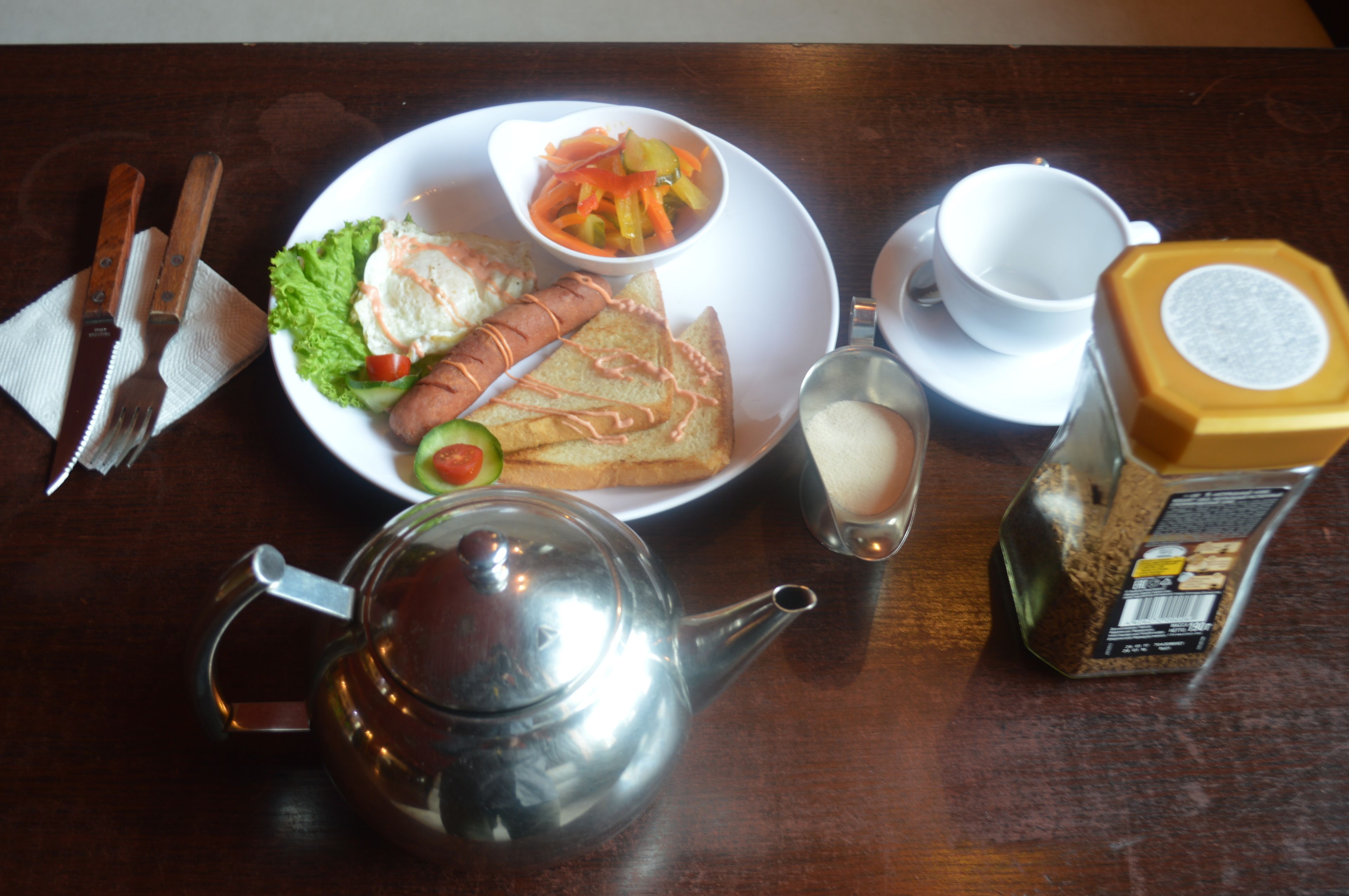 free continental breakfast