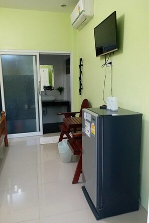 Triple Room | Room amenity - PT House Resort (Rayong)