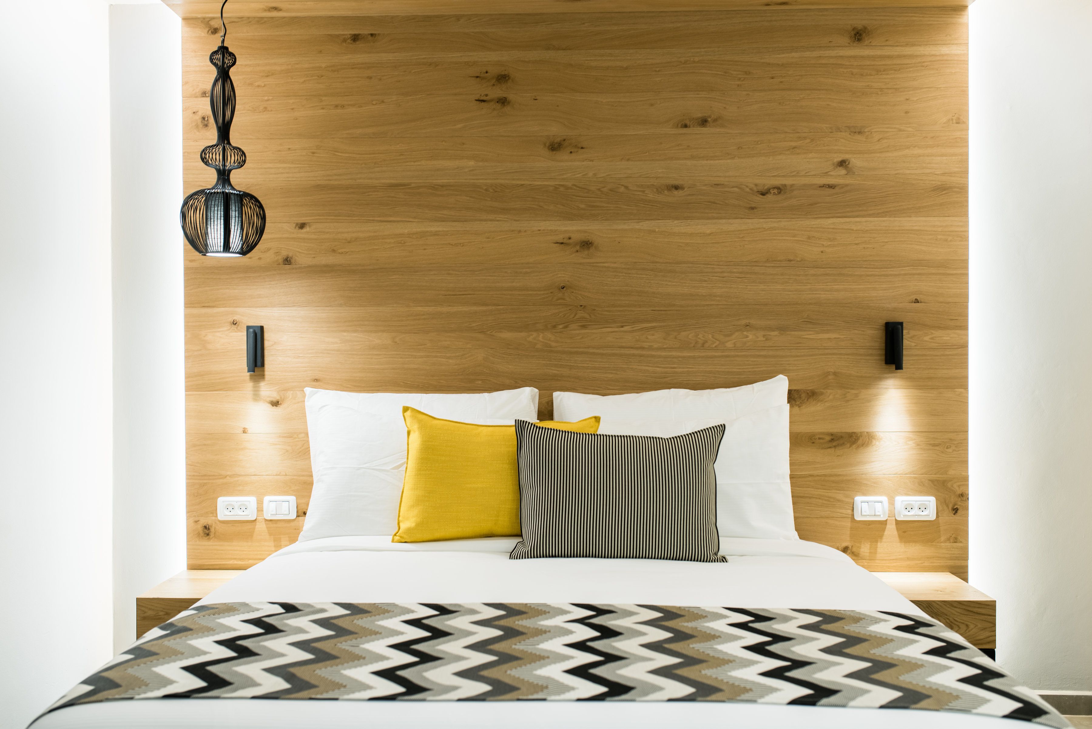 minibar, in-room safe, desk, iron/ironing board