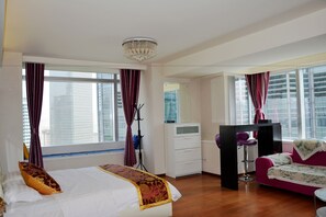 Desk, blackout curtains, free WiFi