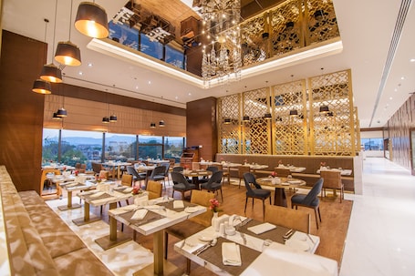 2 restaurants, breakfast, lunch, dinner served; Turkish cuisine