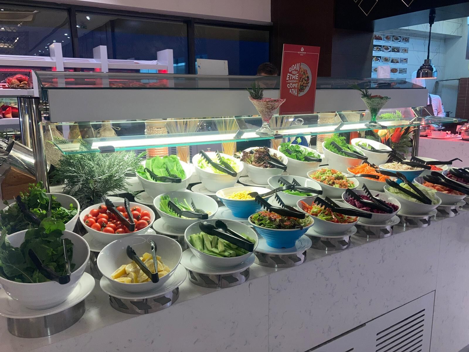 Desayuno buffet incluido todos los días 