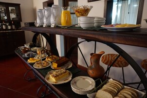 Free daily cooked-to-order breakfast