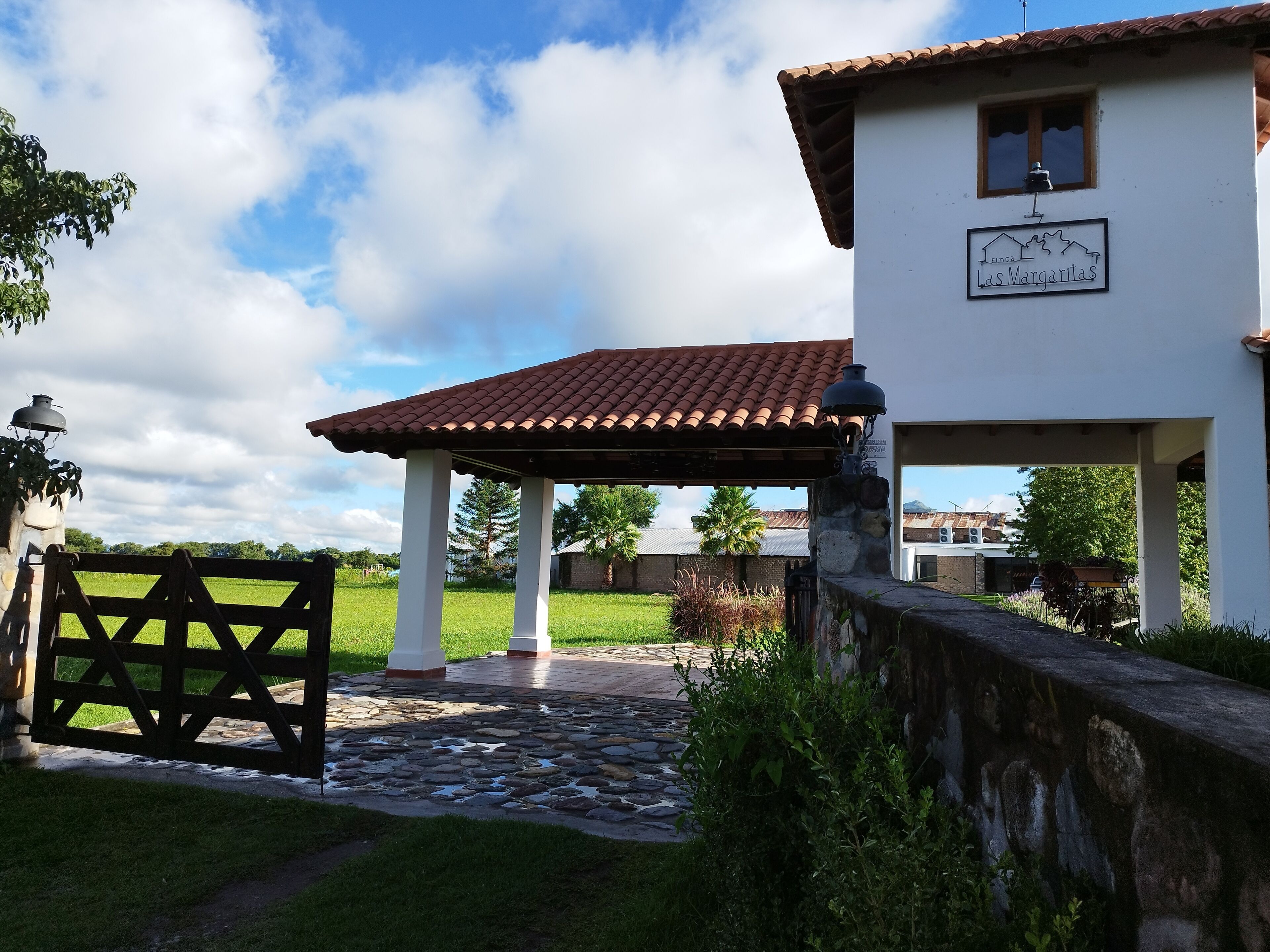 Fachada de la propiedad