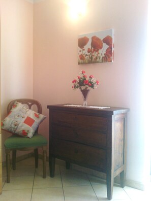 Doppelzimmer, eigenes Bad (External)(Orchidea) | Zimmerausstattung