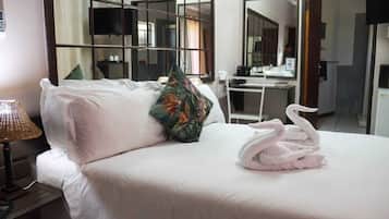 ห้องสแตนดาร์ด | 2 ห้องนอน, เครื่องนอนระดับพรีเมียม, ตู้นิรภัยในห้องพัก, โต๊ะทำงาน