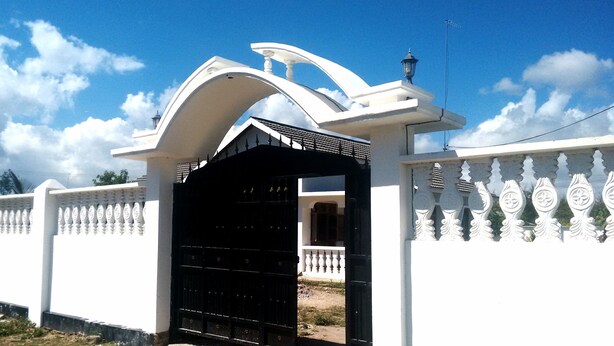 Entrada de la propiedad