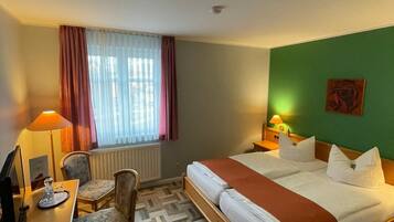 Classic Double Room, 1 Double Bed | Premium bedding, desk, free WiFi