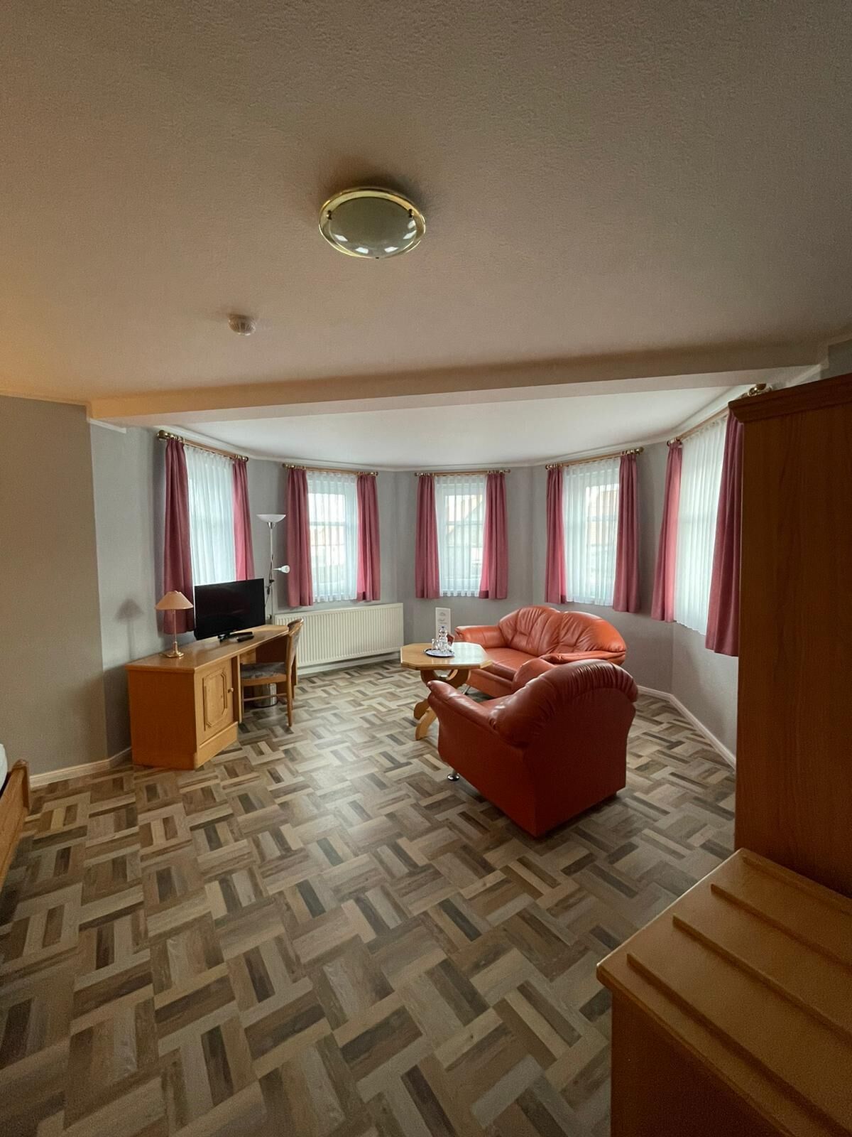 comfort studio, 1 double bed | living area | flat-screen tv