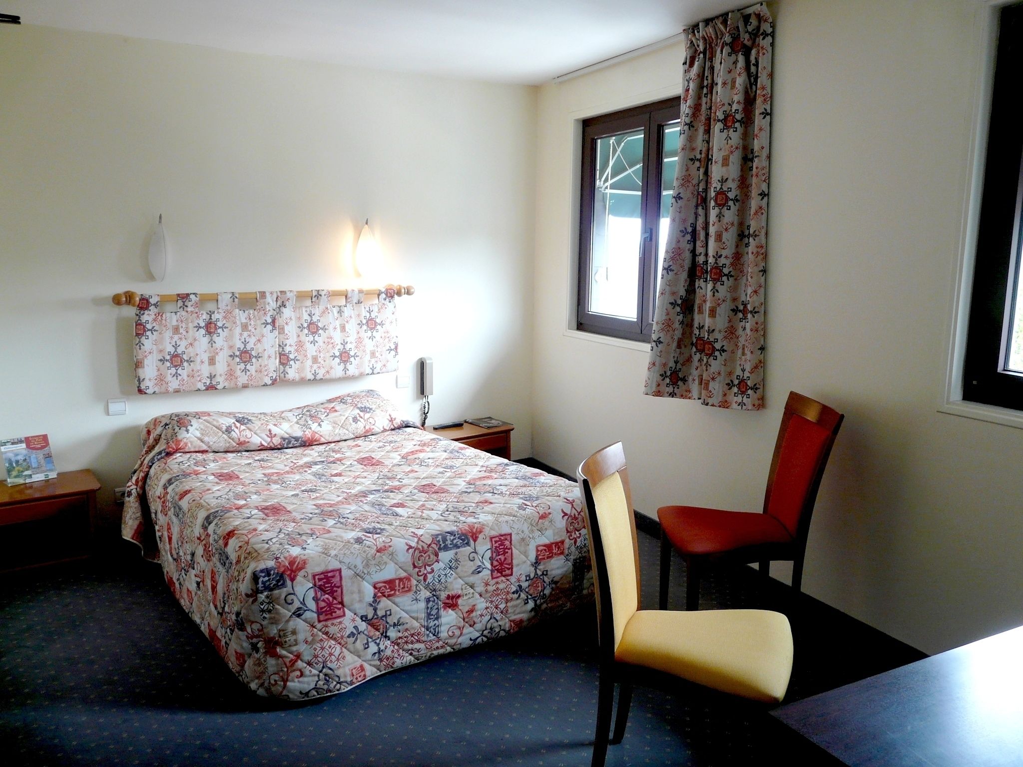 standard double room | desk, iron/ironing board, free wifi