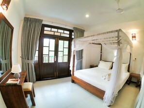 Phòng 3 Deluxe | 1 phòng ngủ, minibar, két bảo mật tại phòng, bàn 
